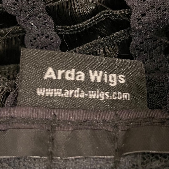 ARDA WIGS Black Long Wavy Classic Wig - Picture 6 of 12